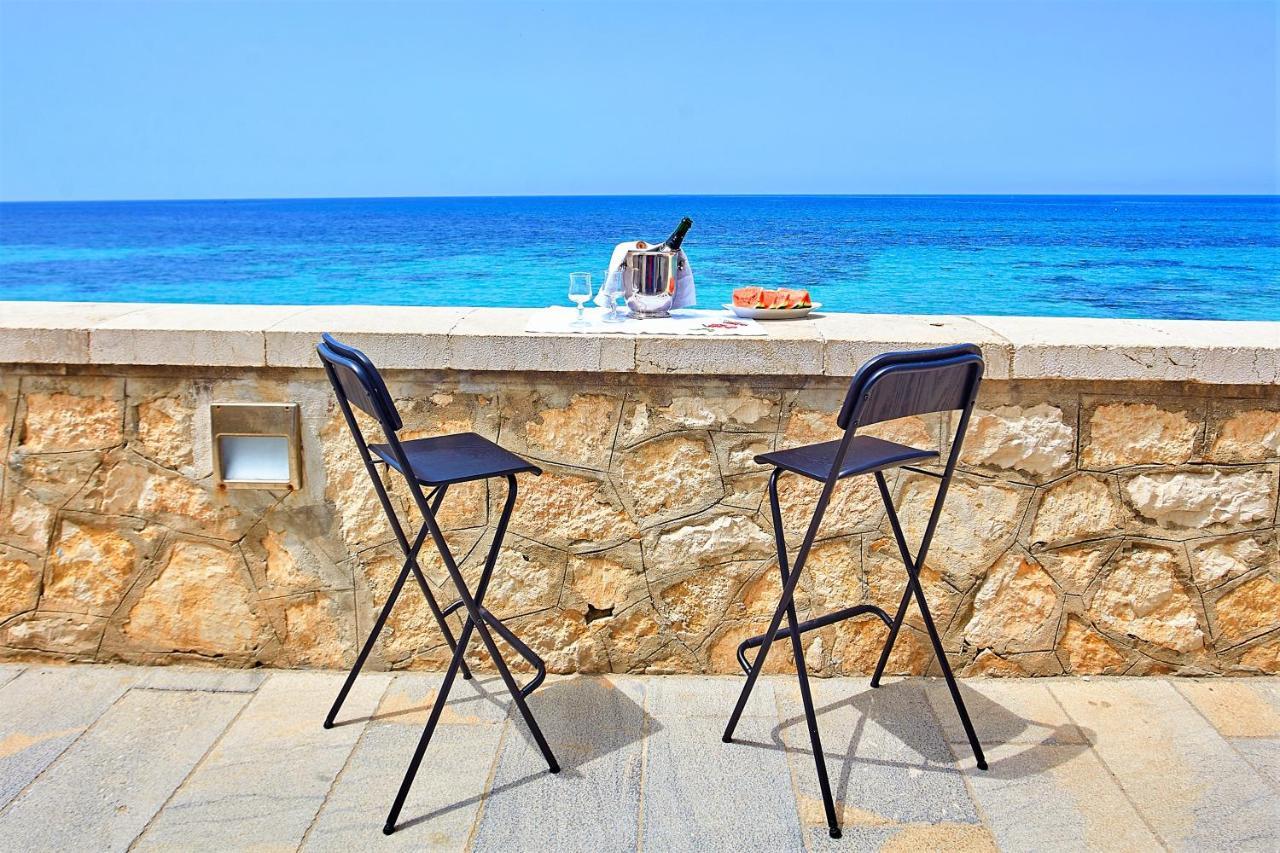 Be Mediterraneo, In Centro Sul Mare - In The Center Beach Front - 80 Mq トラーパニ エクステリア 写真