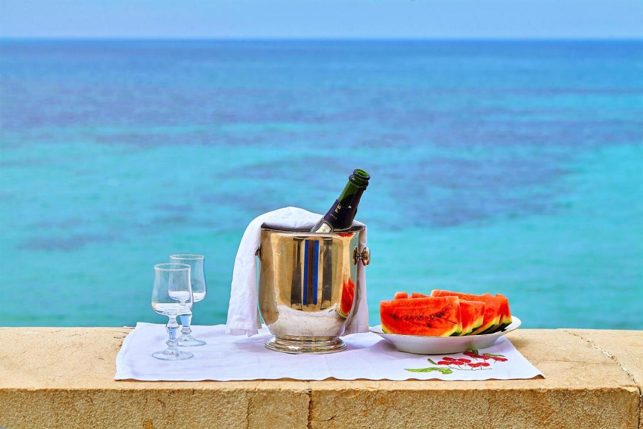 Be Mediterraneo, In Centro Sul Mare - In The Center Beach Front - 80 Mq トラーパニ エクステリア 写真